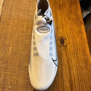 Nike Men’s Vapor Edge Pro 360 Football Cleats  New with Tags
